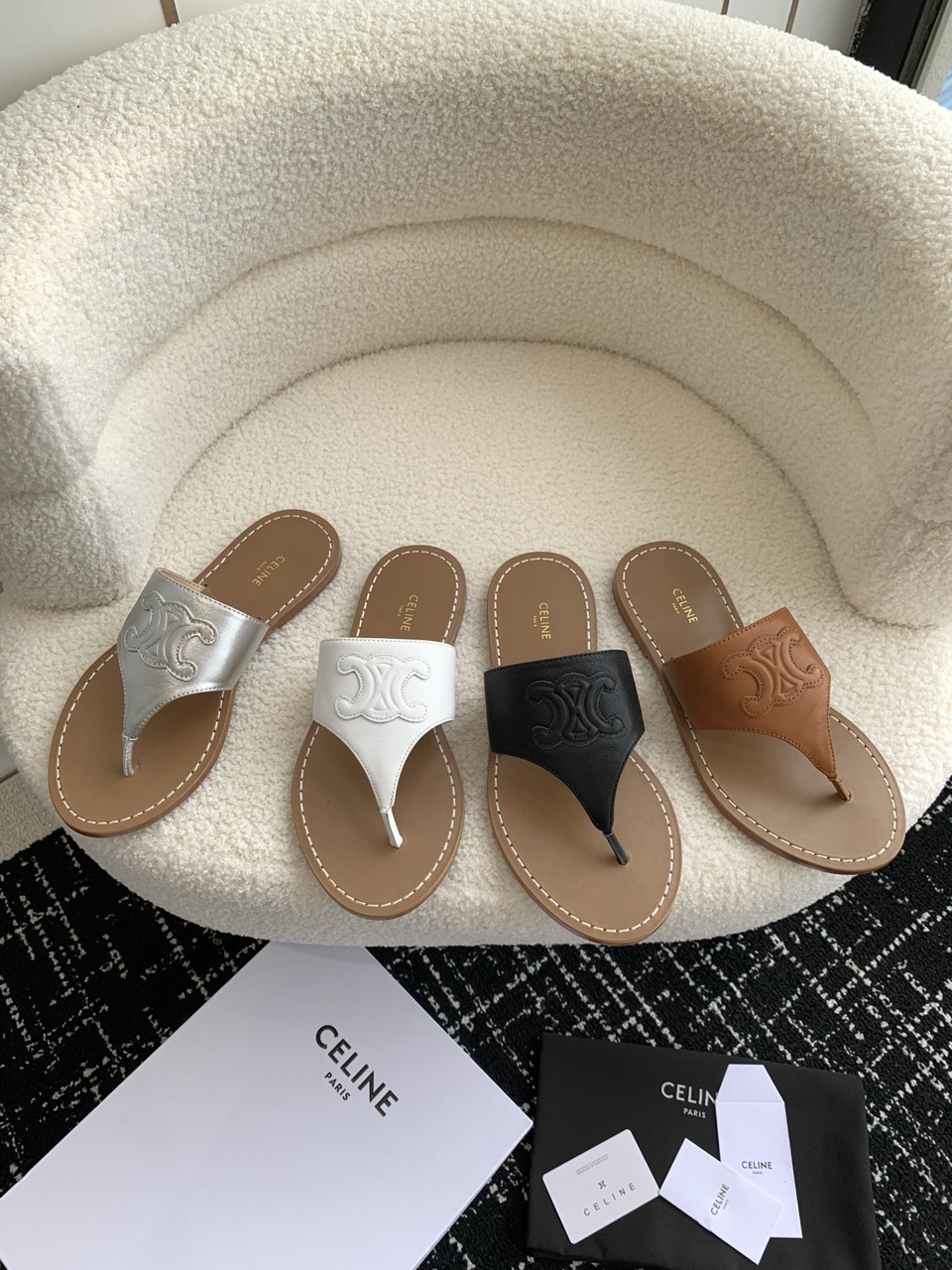 셀린느 여성 쪼리 (해외배송)