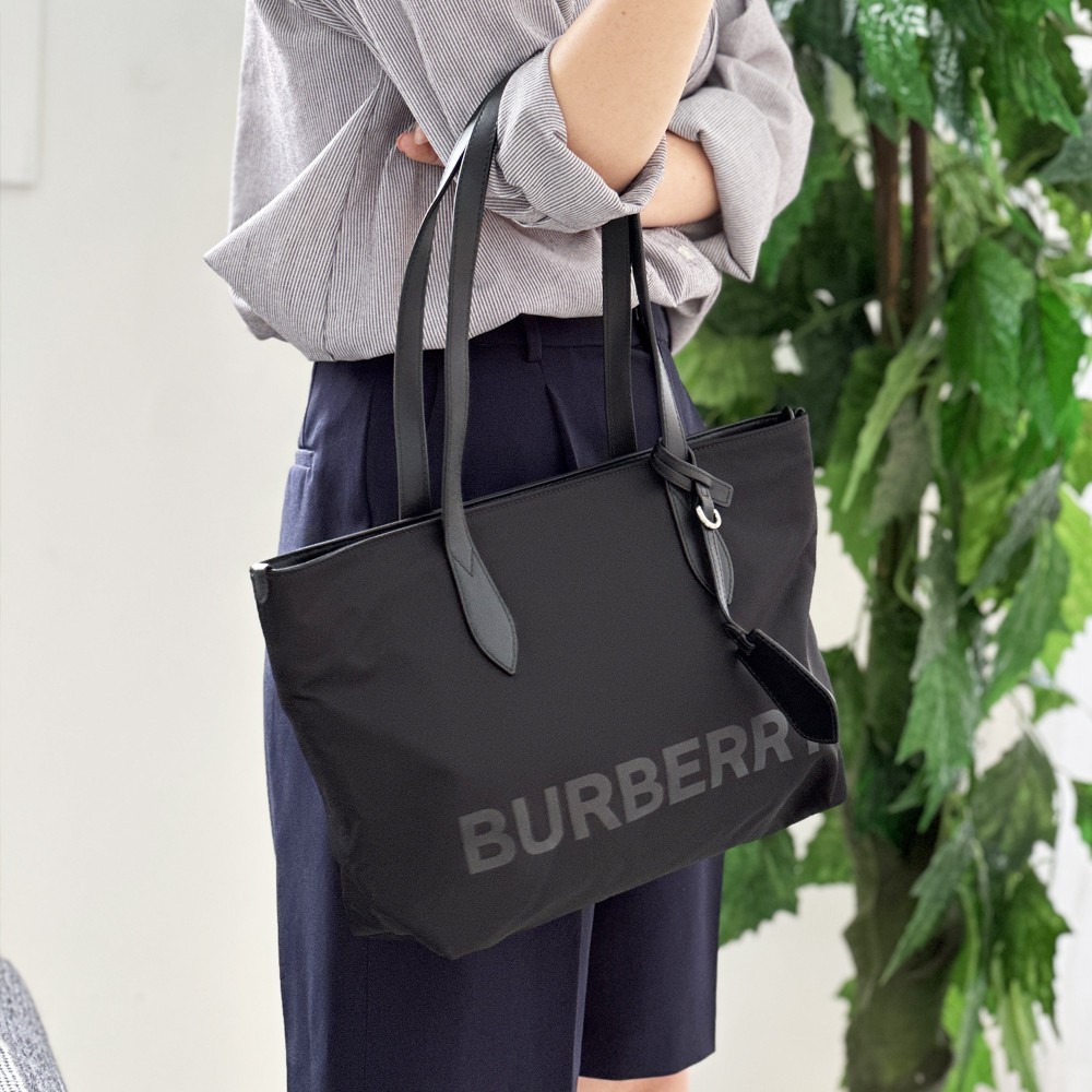 버버리 탑핸들 나일론 RUCK SACK 럭색 백팩(국내배송)
