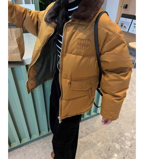 미우미우 수입 로고 자수 개버딘 패딩 다운자켓 국내배송