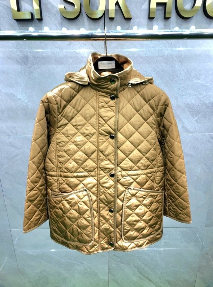 버버리24FW 여성 퀼팅자켓 국내배송