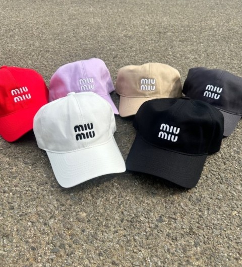 미우미우 MIU 면 볼캡 국내배송